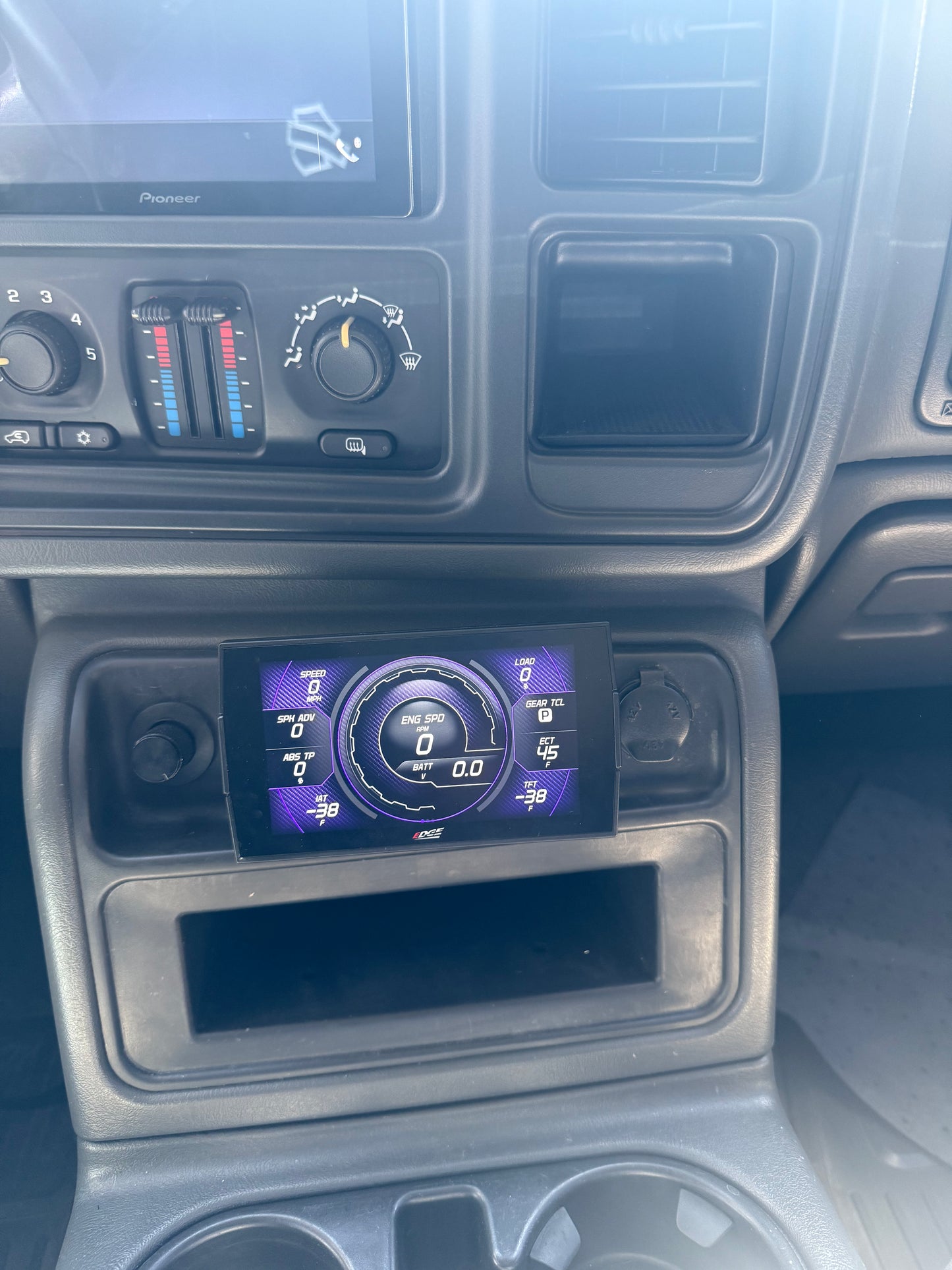 03-07 Silverado/Sierra Center Console Edge Cts Mount